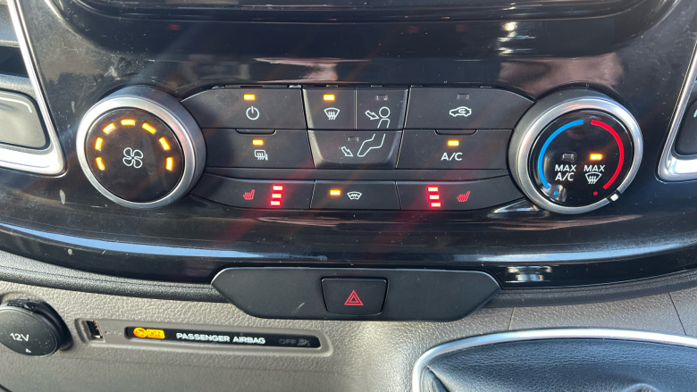 Ford Transit Custom 300 L1 Diesel Fwd 2.0 EcoBlue 130ps Low Roof Limited Van